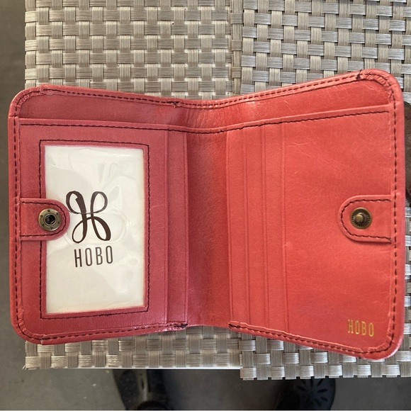 Hobo Real Leather Salmon Pink Leather Wallet - Picture 5 of 9
